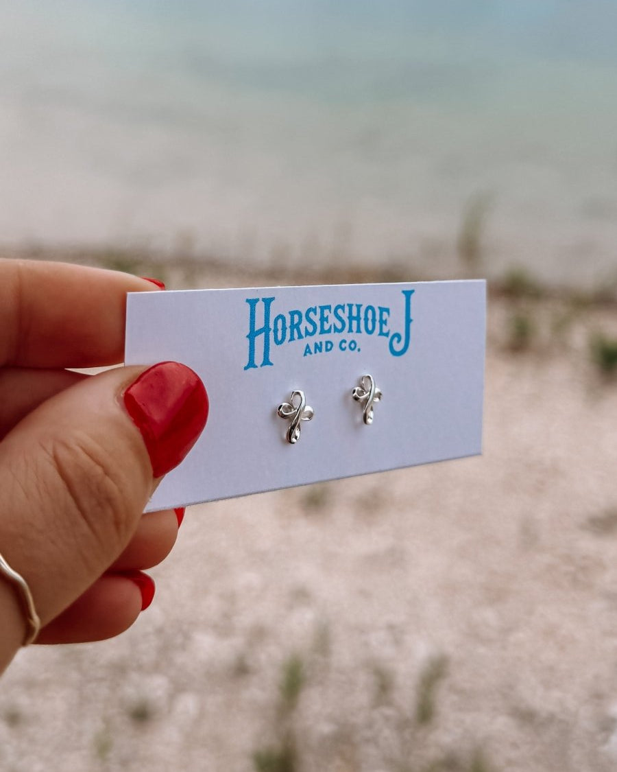 9mm Ribbon Cross Stud Earrings - Horseshoe J & Co.