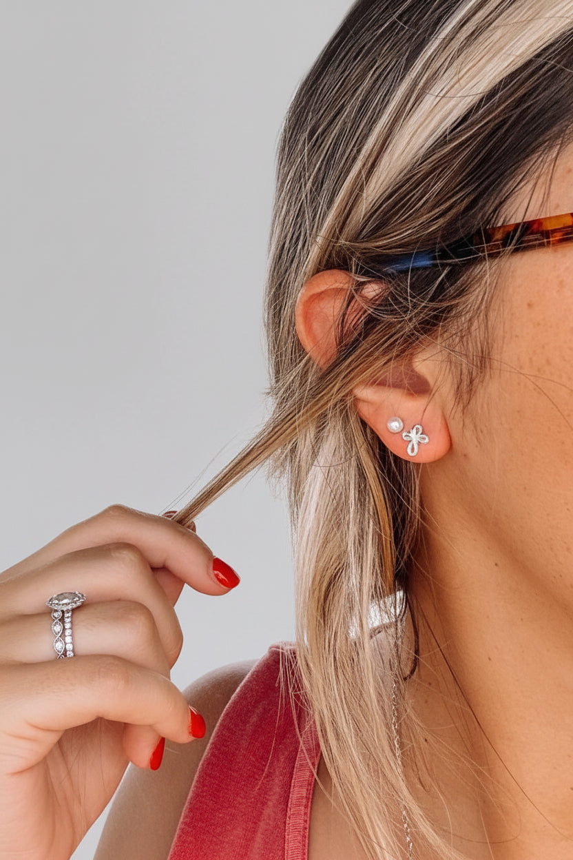 9mm Ribbon Cross Stud Earrings - Wooten's