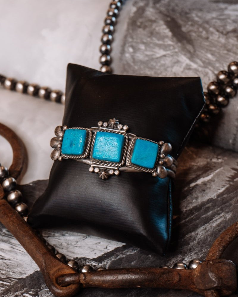 Cayote Turquoise Cuff Bracelet - Horseshoe J & Co.