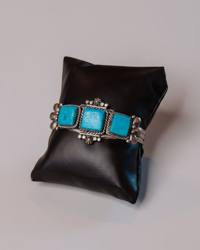 Cayote Turquoise Cuff Bracelet - Horseshoe J & Co.