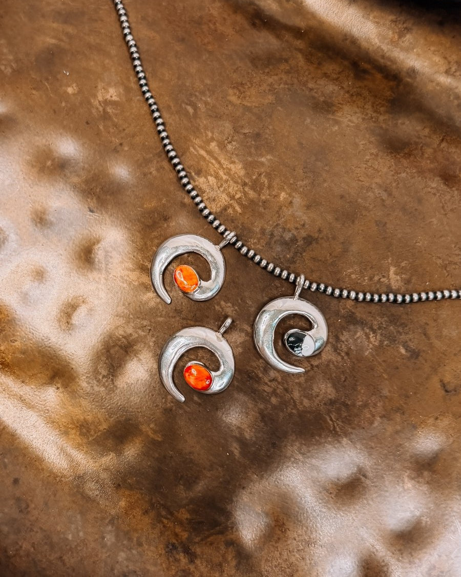 Cowan White Buffalo/Orange Spiny Oyster Necklace Pendant - Horseshoe J & Co.