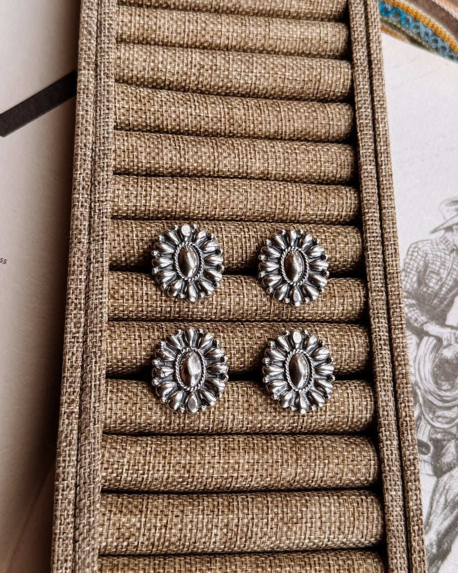Froid Silver Ring - Horseshoe J & Co.