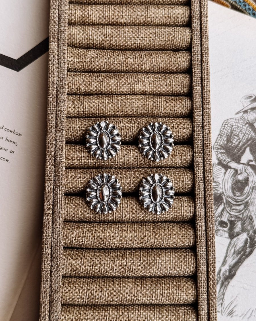 Froid Silver Ring - Horseshoe J & Co.