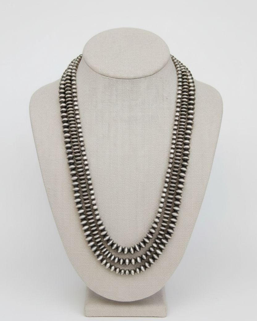 Kayenta 3 Strand Pearl Necklace - Wooten's