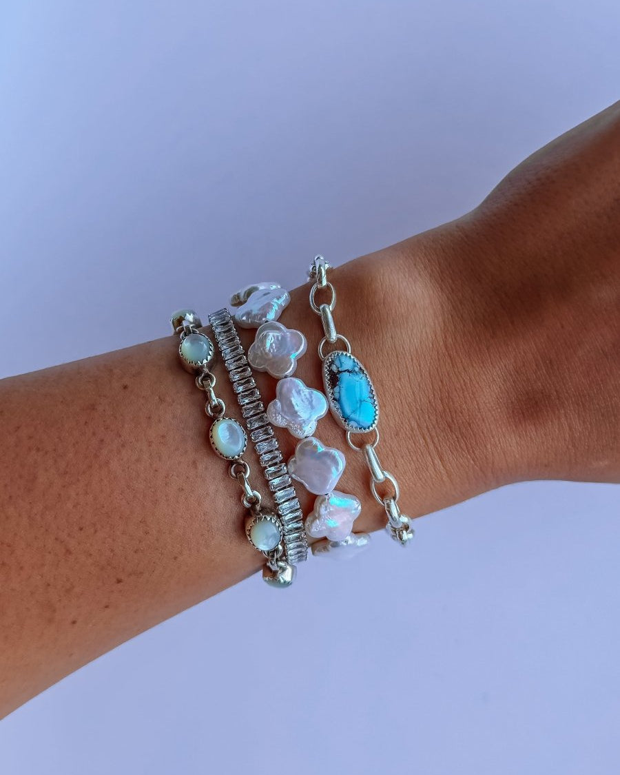 Kenney Golden Hills Chain Bracelet - Horseshoe J & Co.
