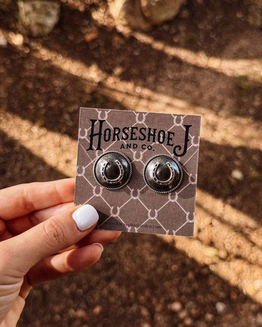 Leupp Silver Horseshoe Stud Earrings - Horseshoe J & Co.