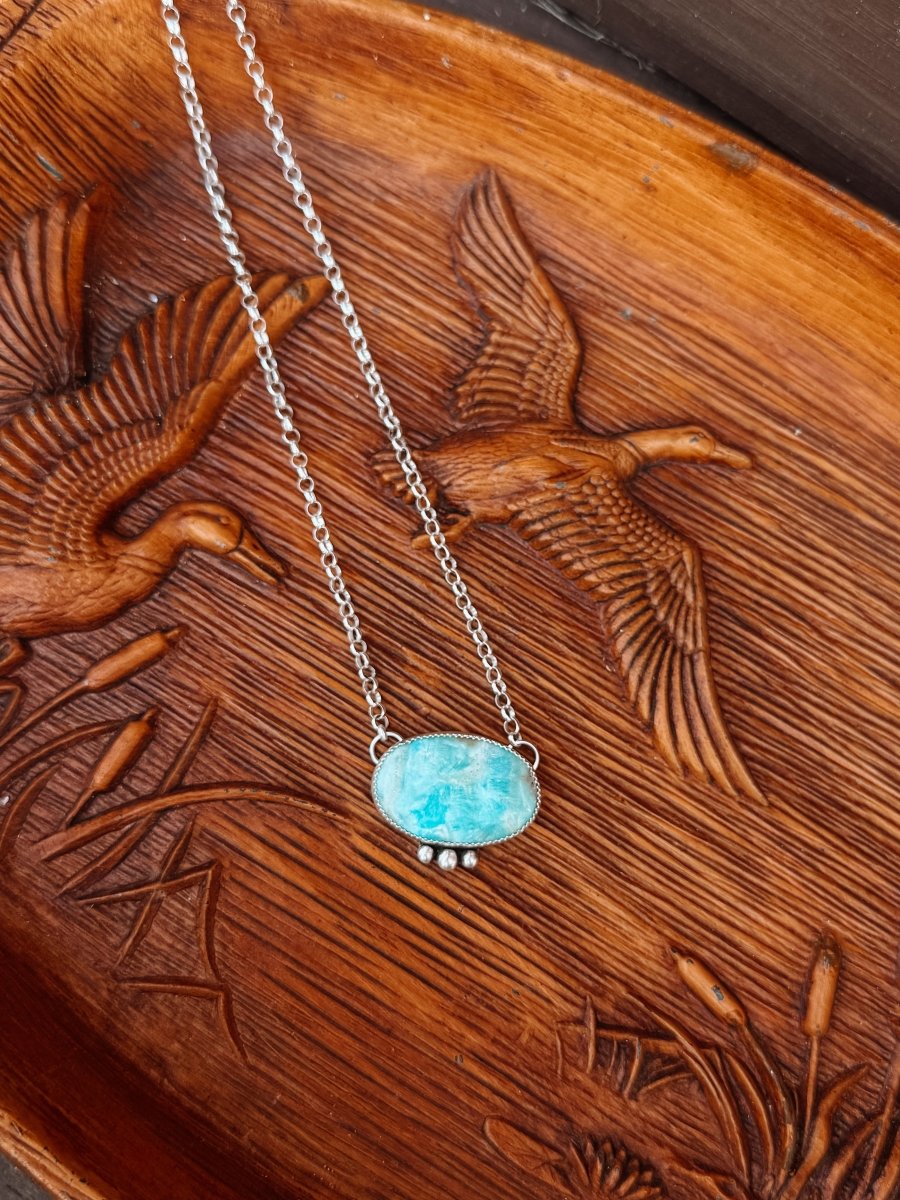 McLeod Caribbean Calcite Necklace - Horseshoe J & Co.