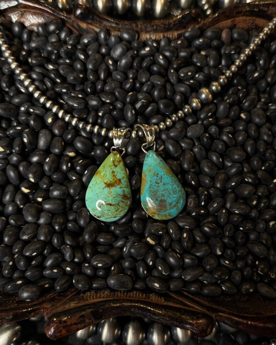 Parada Turquoise Necklace Pendant - Horseshoe J & Co.