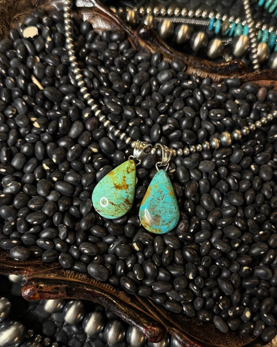 Parada Turquoise Necklace Pendant - Horseshoe J & Co.