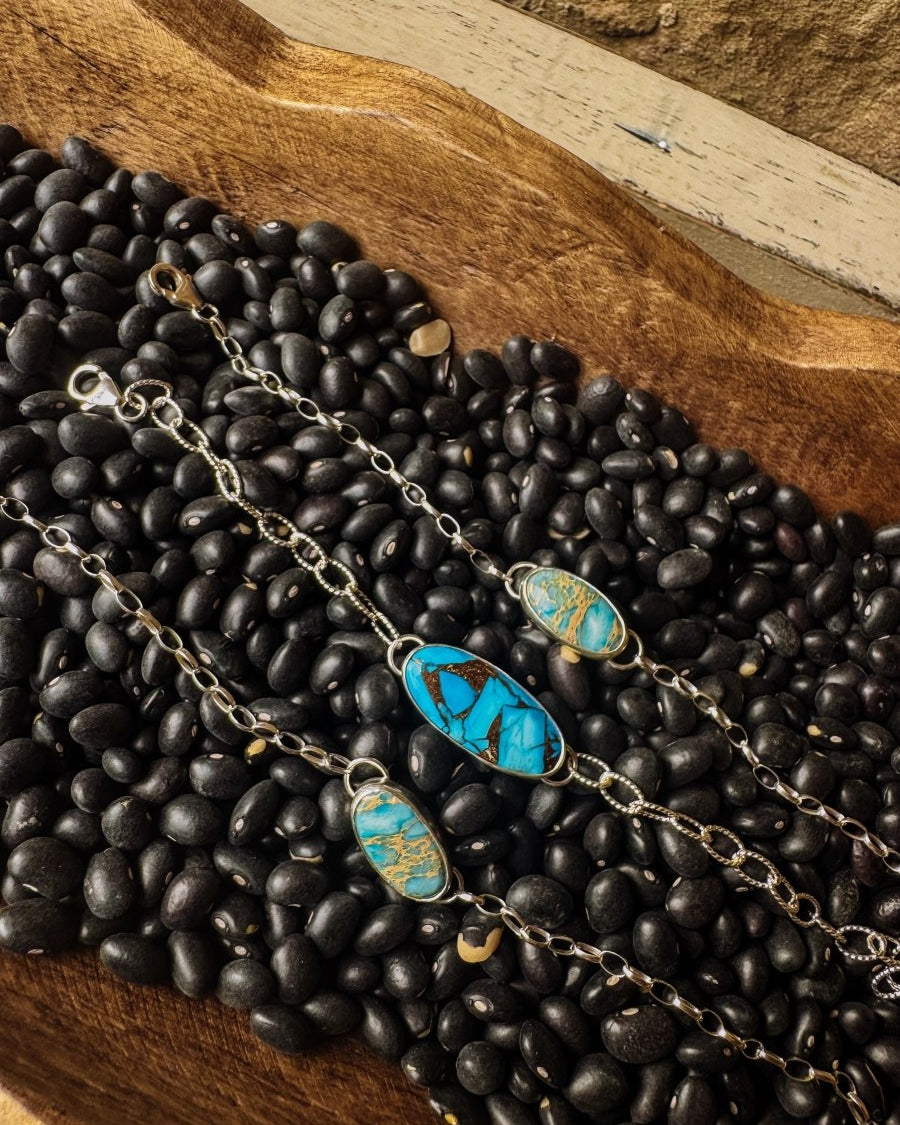 Pottsboro Ice Blue Dahlia Bracelet - Horseshoe J & Co.