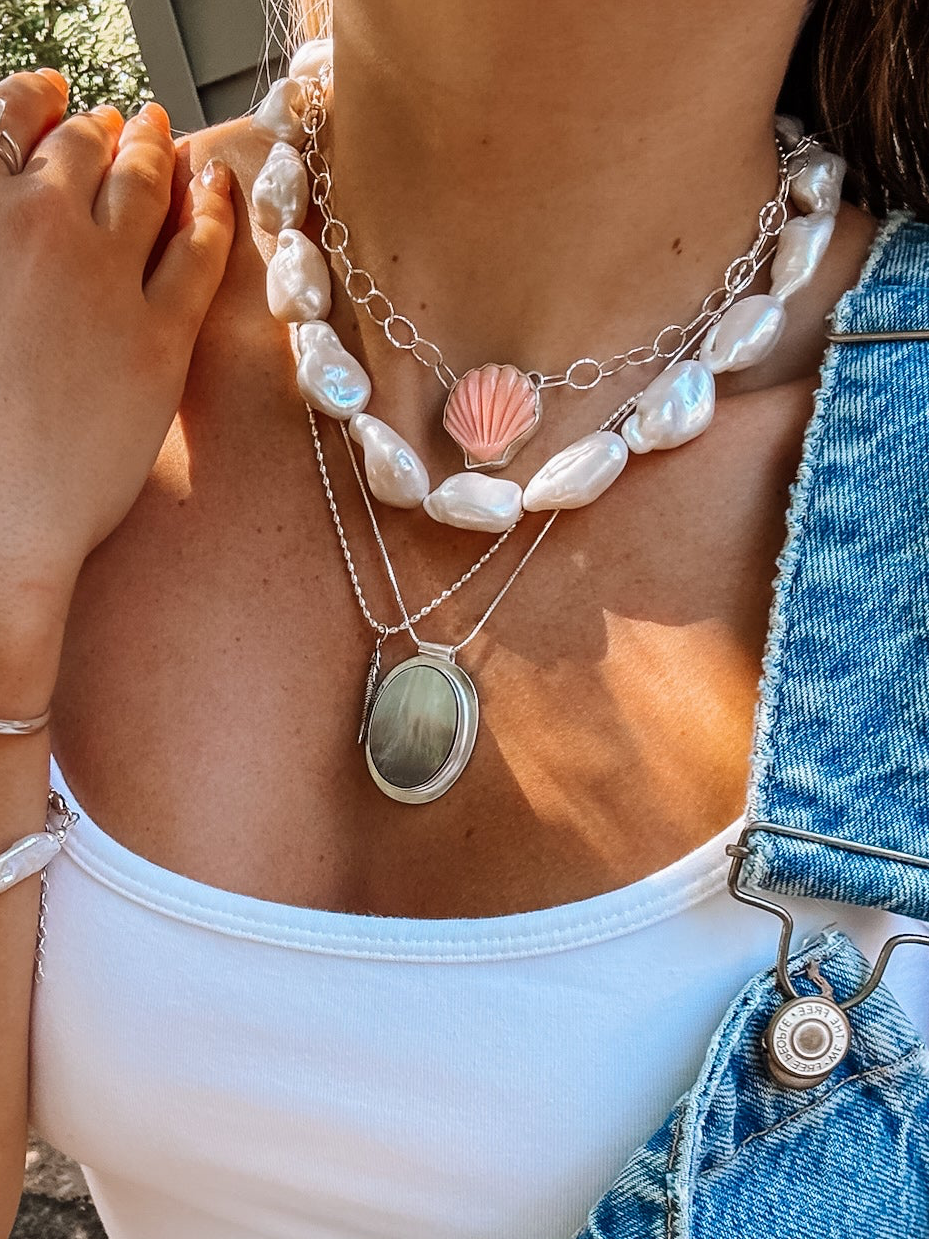 Raiford Black Mother of Pearl Necklace - Wooten's