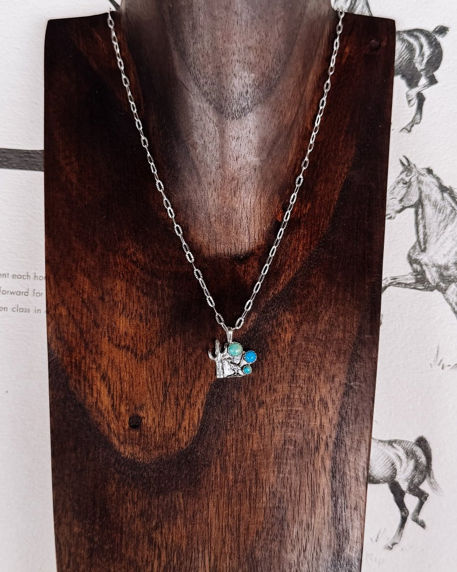 Roadrunner Desert Turquoise Necklace - Horseshoe J & Co.