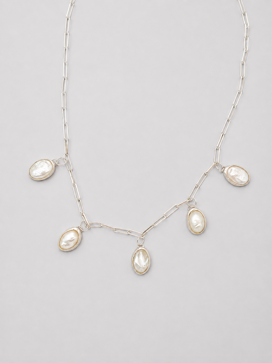 Round Top 5 Stone Mother of Pearl Necklace - Wooten's