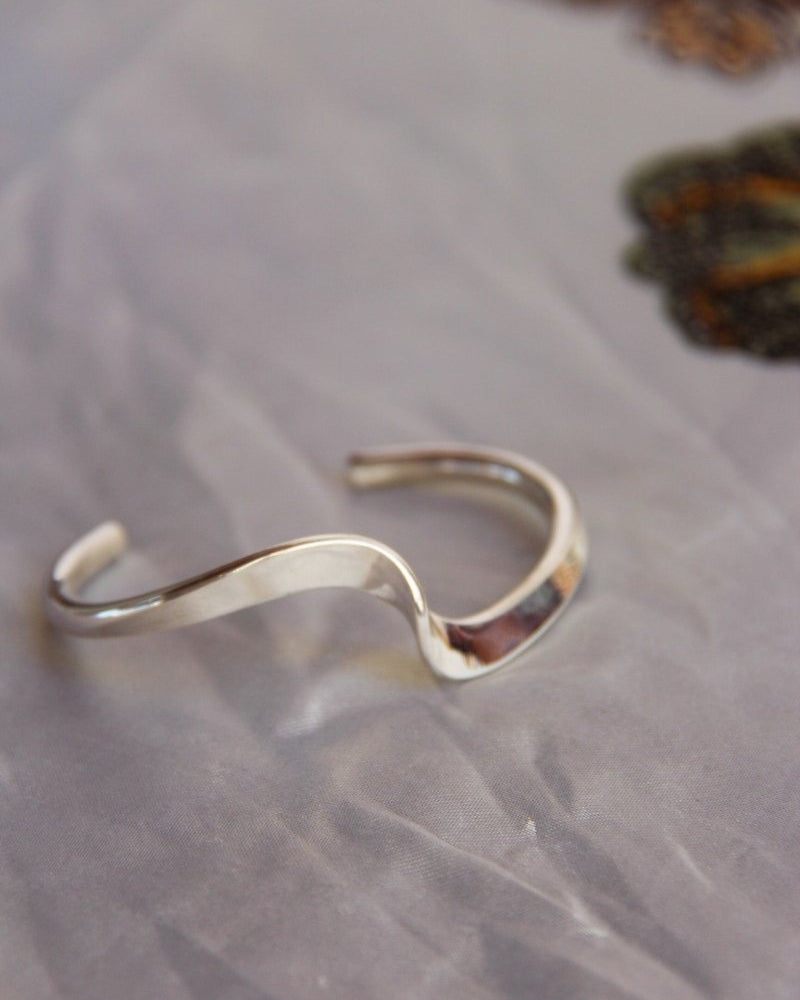 Tiptonville Silver Wave Cuff - Horseshoe J & Co.