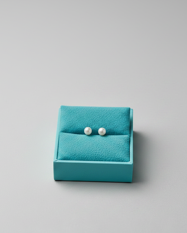 Wibaux Freshwater Pearl Studs - Wooten's