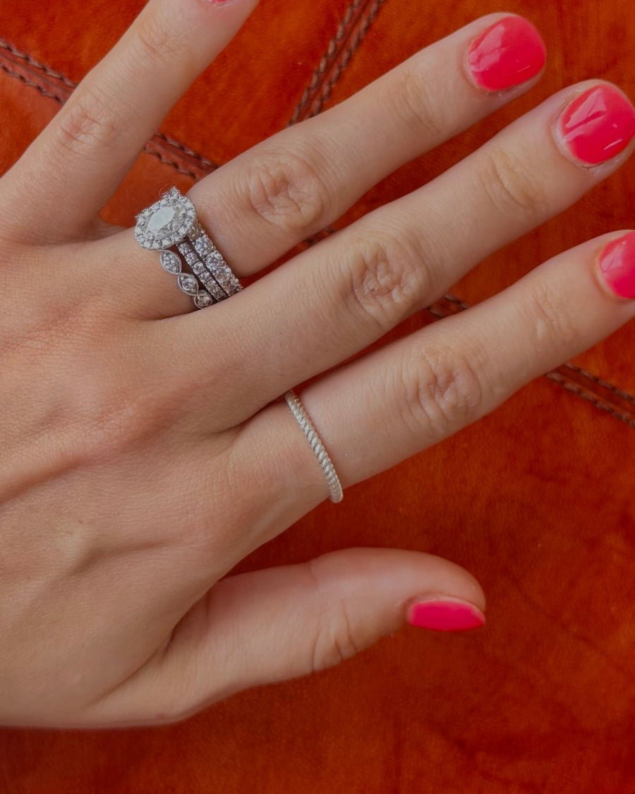 Wyarno Silver Twist Ring Band - Horseshoe J & Co.