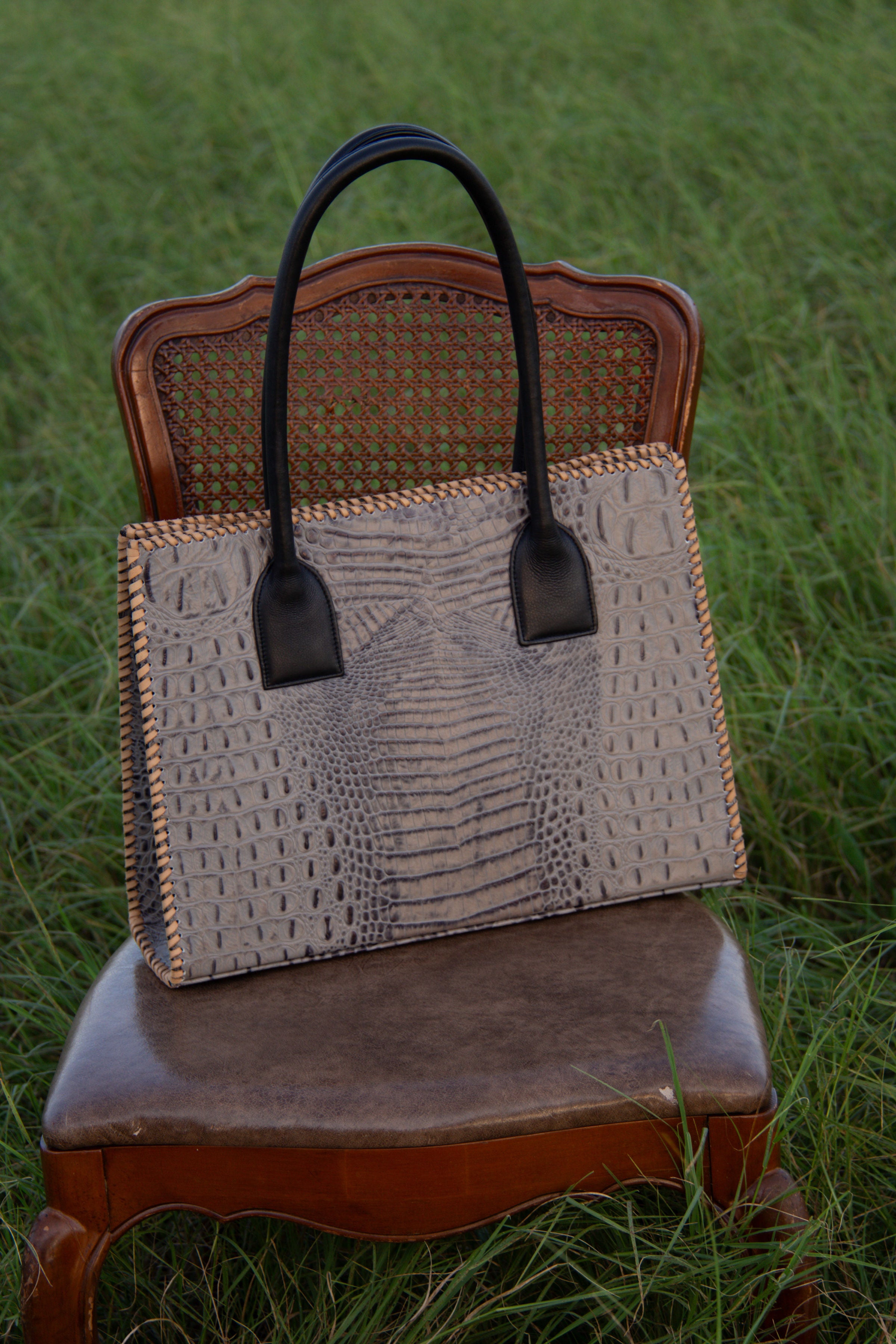 Dunmore No. 01 Grand Tote - handbag - Wooten's