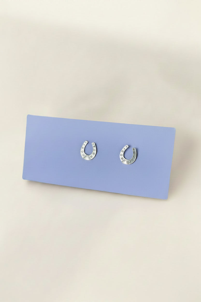 Bide Horseshoe Stud Earrings - Wooten's