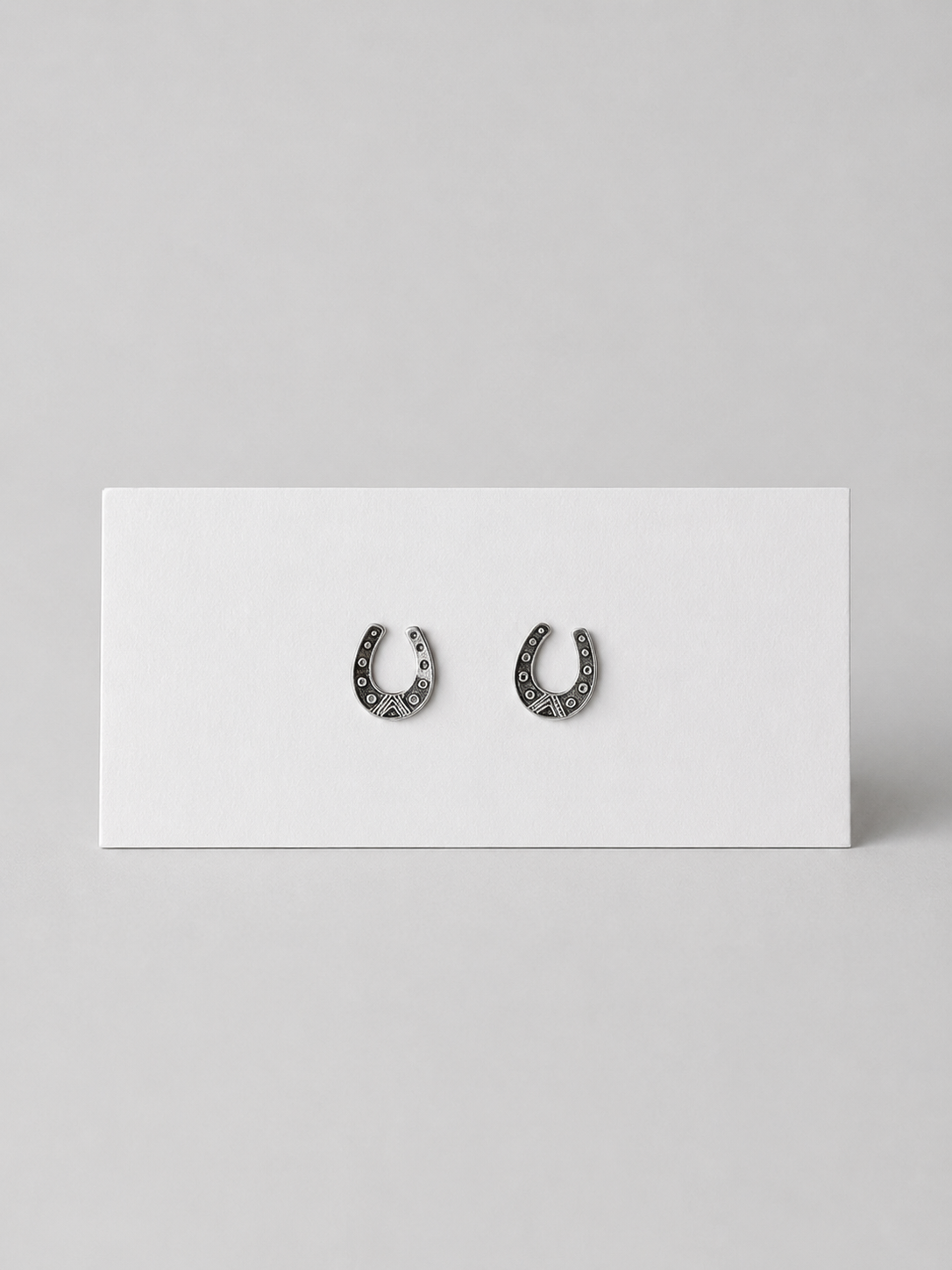 Bide Horseshoe Stud Earrings - Wooten's