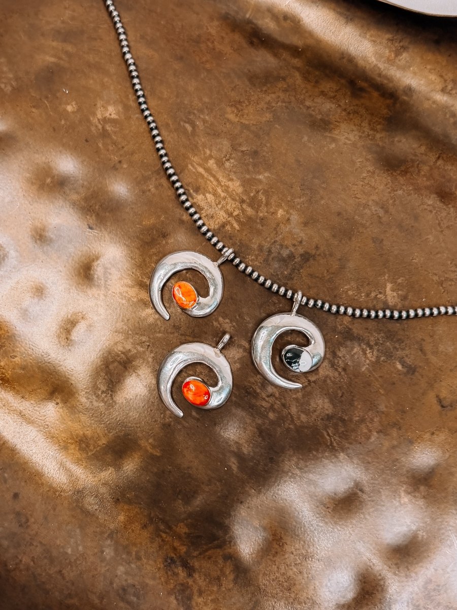 Cowan White Buffalo/Orange Spiny Oyster Necklace Pendant - Horseshoe J & Co.