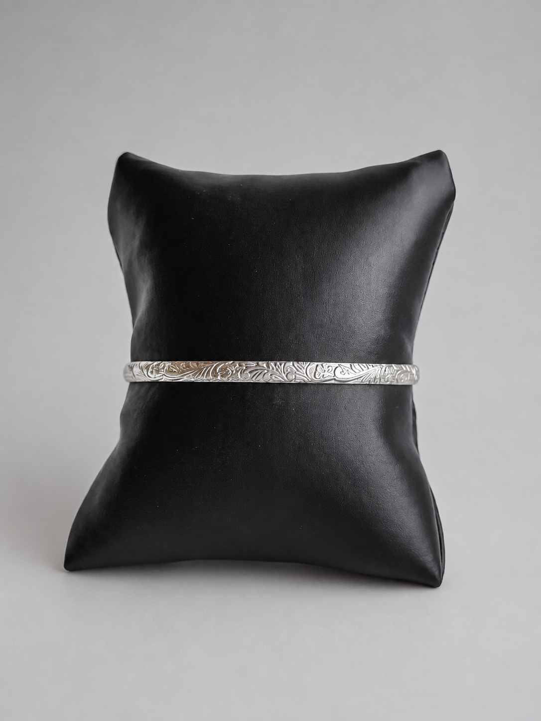 Hedley Silver Patterned Cuff - Wooten's