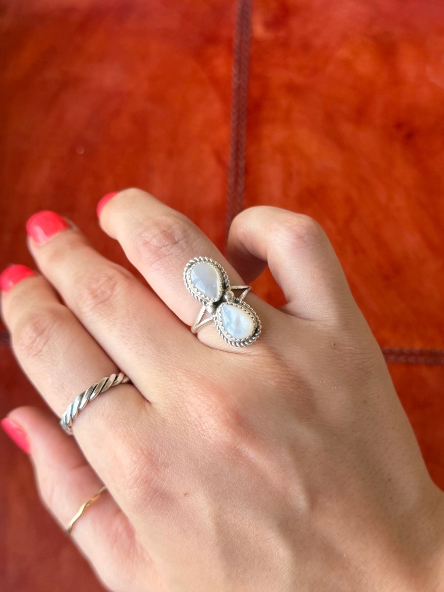 Leiter Flat Twist Ring - Horseshoe J & Co.