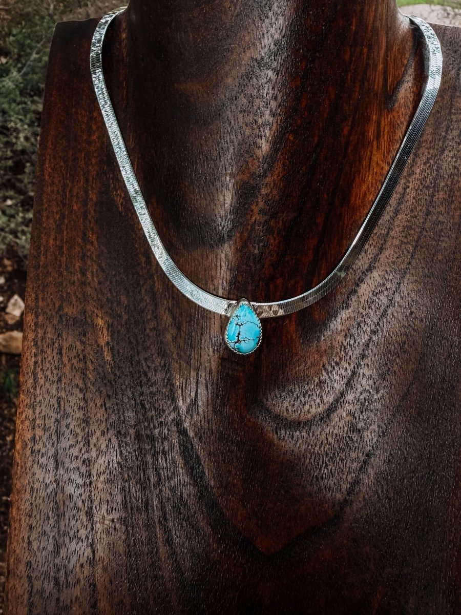 Linden Herringbone Stone Necklace - Horseshoe J & Co.