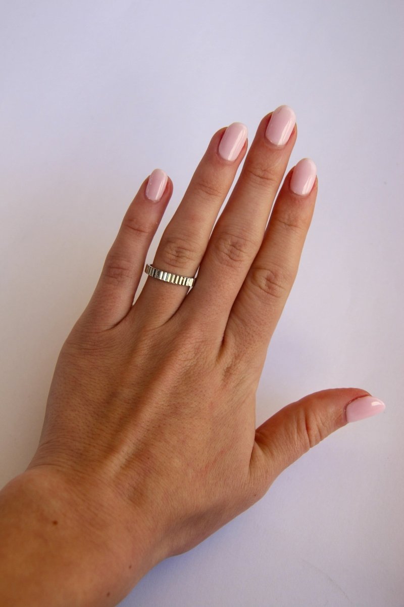 Noxon Ridged Ring - Horseshoe J & Co.