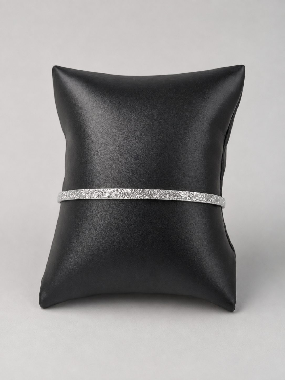 Olton Patterned Cuff - Wooten's