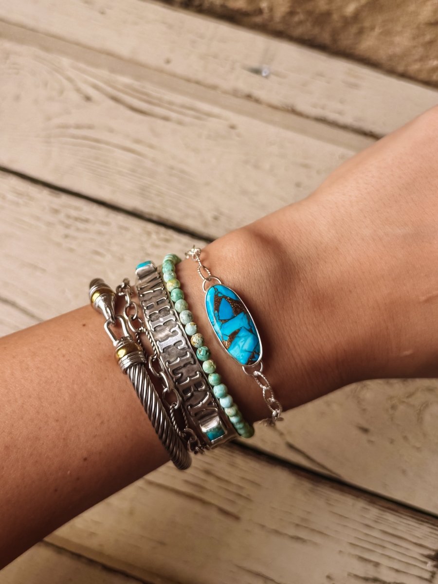 Pottsboro Ice Blue Dahlia Bracelet - Horseshoe J & Co.
