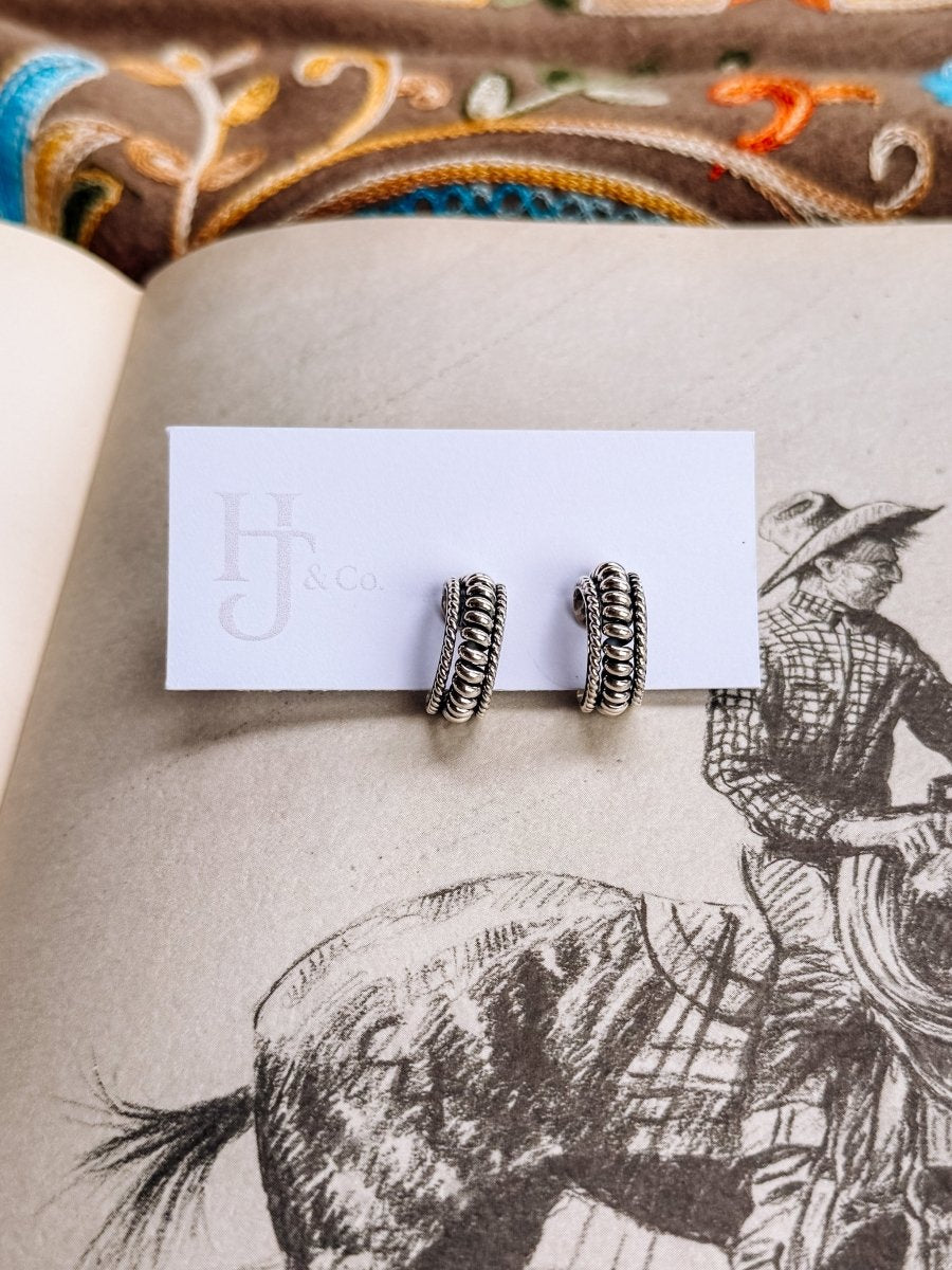 Silver Arroyo Hoop Earrings - Horseshoe J & Co.
