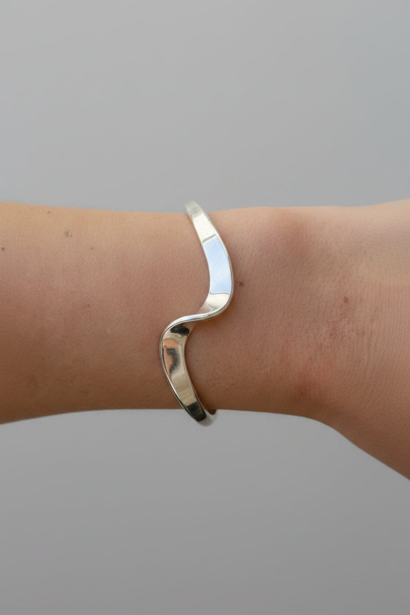 Tiptonville Silver Wave Cuff - Wooten's