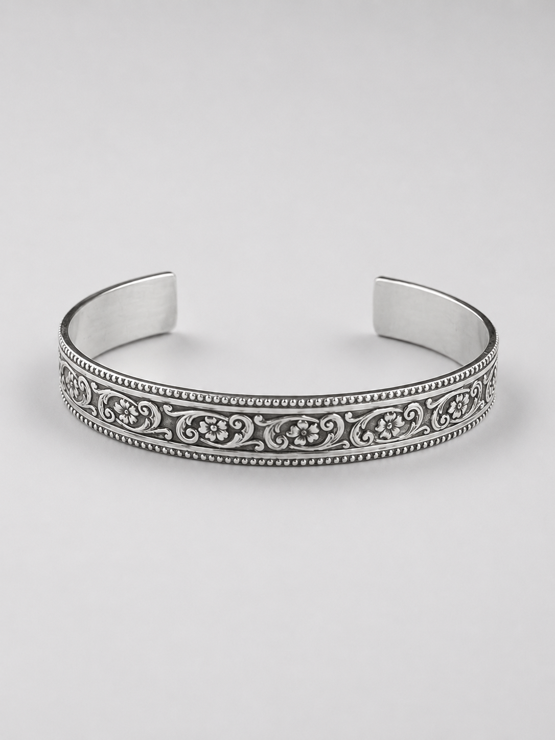 Winnie Silver Patterned Cuff - Wooten's
