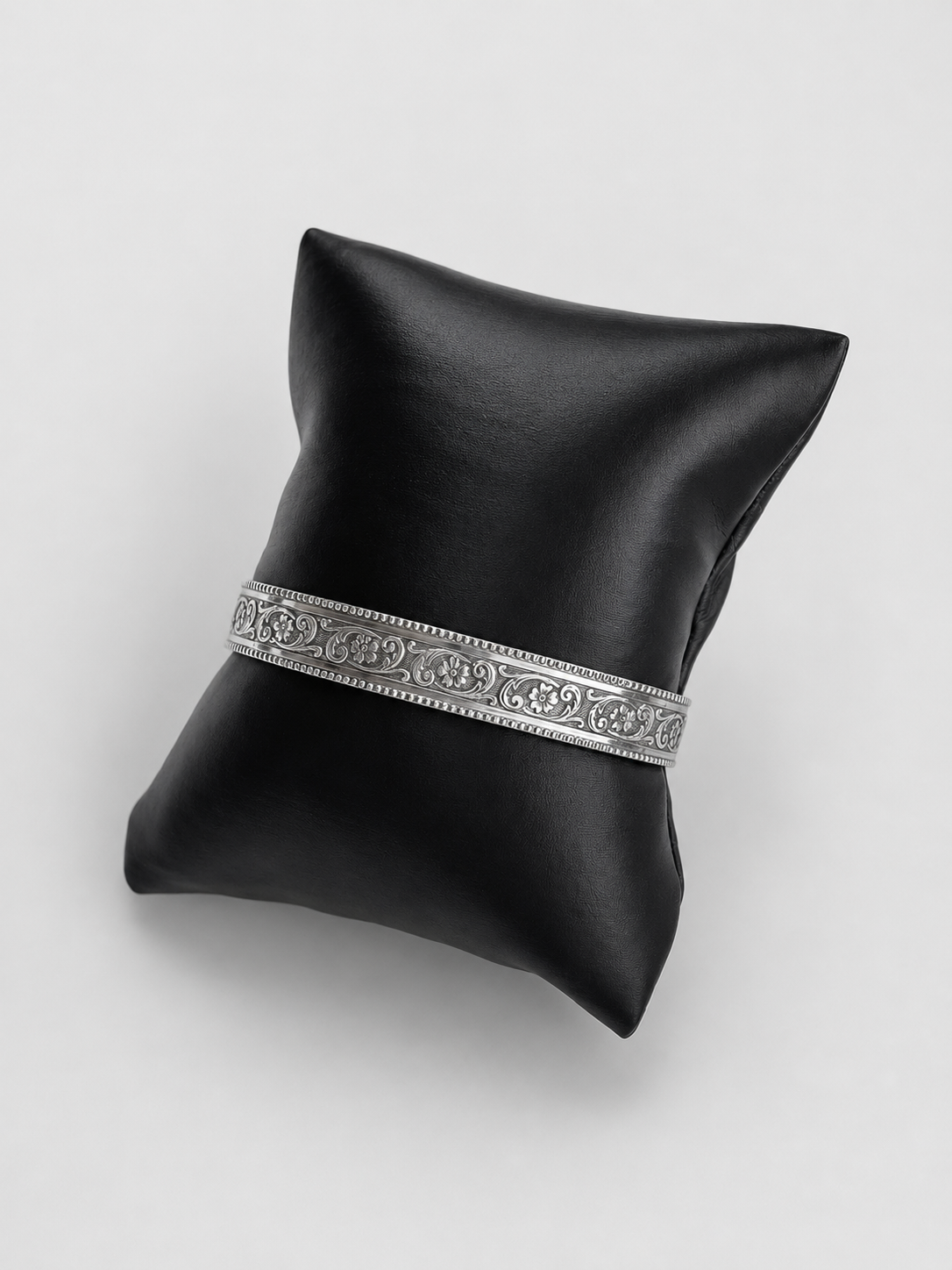 Winnie Silver Patterned Cuff - Wooten's